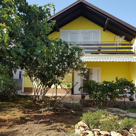 Apartment Mimosa Вир Екстериор снимка