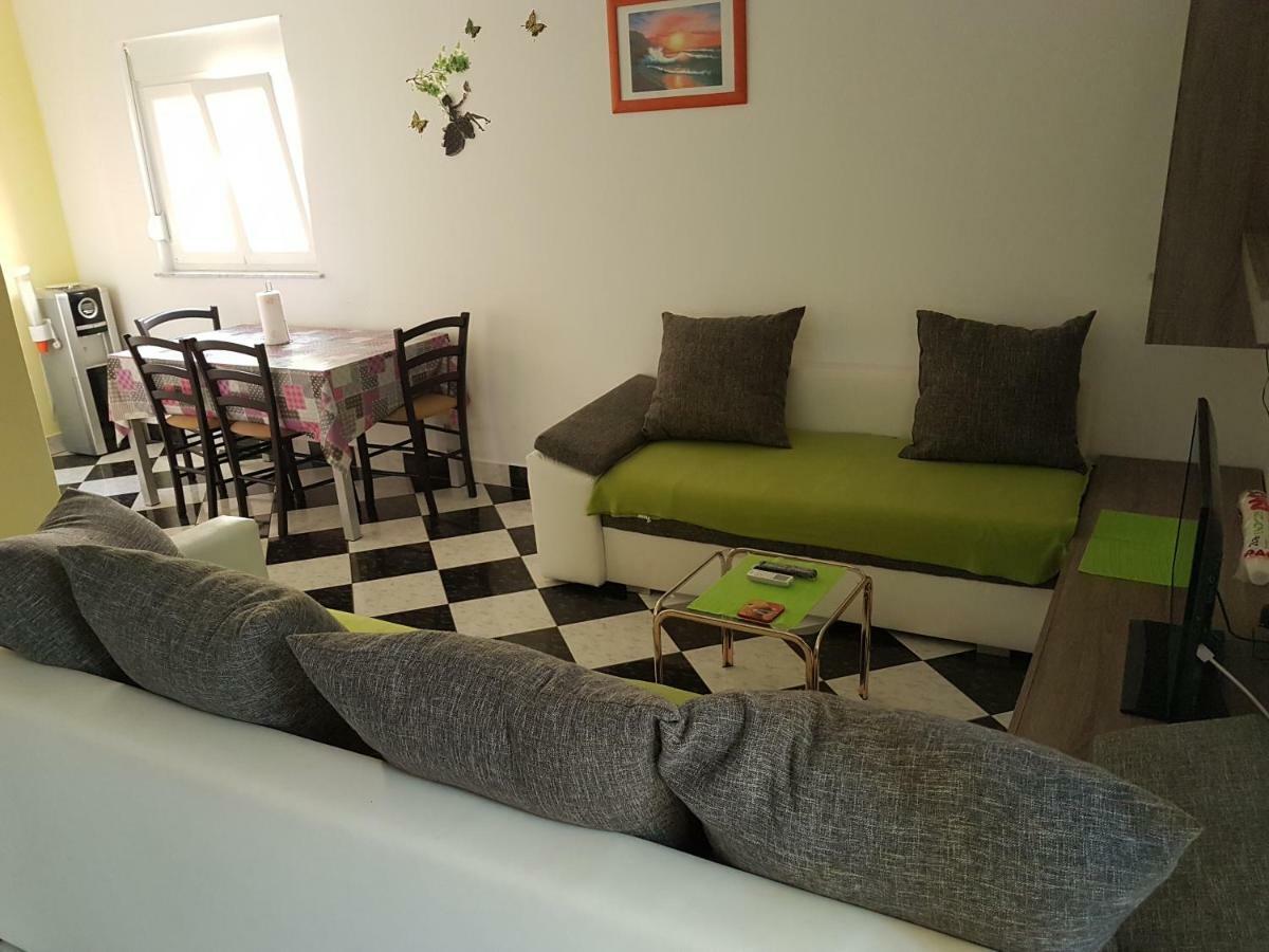 Apartment Mimosa Вир Екстериор снимка